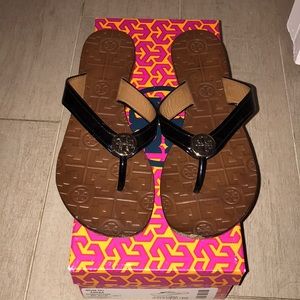 Tory Burch Thora Thong size 7 Black
